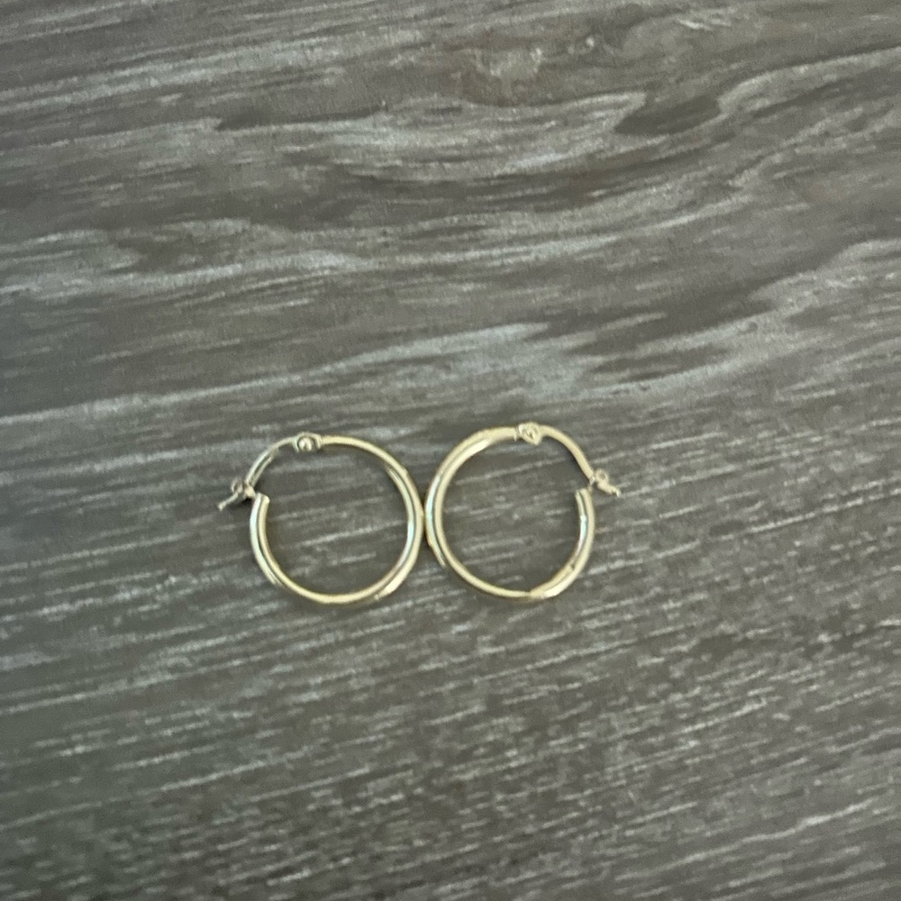 14k Yellow Gold Hoop Earrings